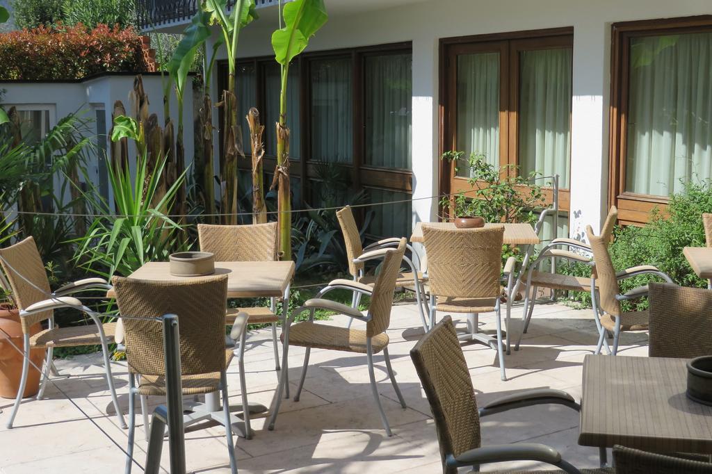 Hotel Bristol Riva del Garda Exterior photo